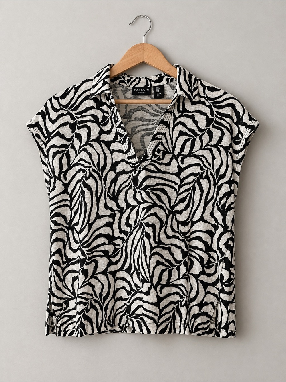 Tahari 100% Linen Blouse Women’s Large Black White Short Sleeve Lightweight Top